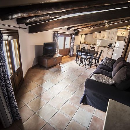 Apartamentos Cine Capicol Albarracín Esterno foto