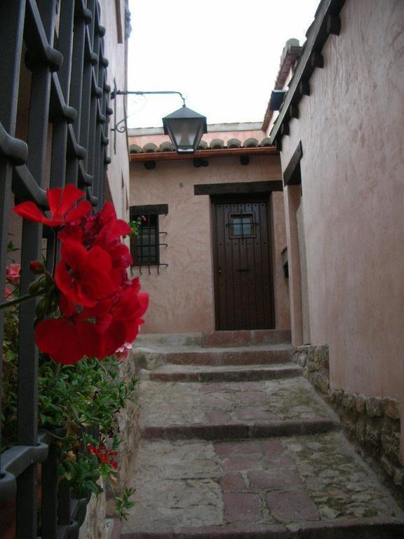 Apartamentos Cine Capicol Albarracín Esterno foto