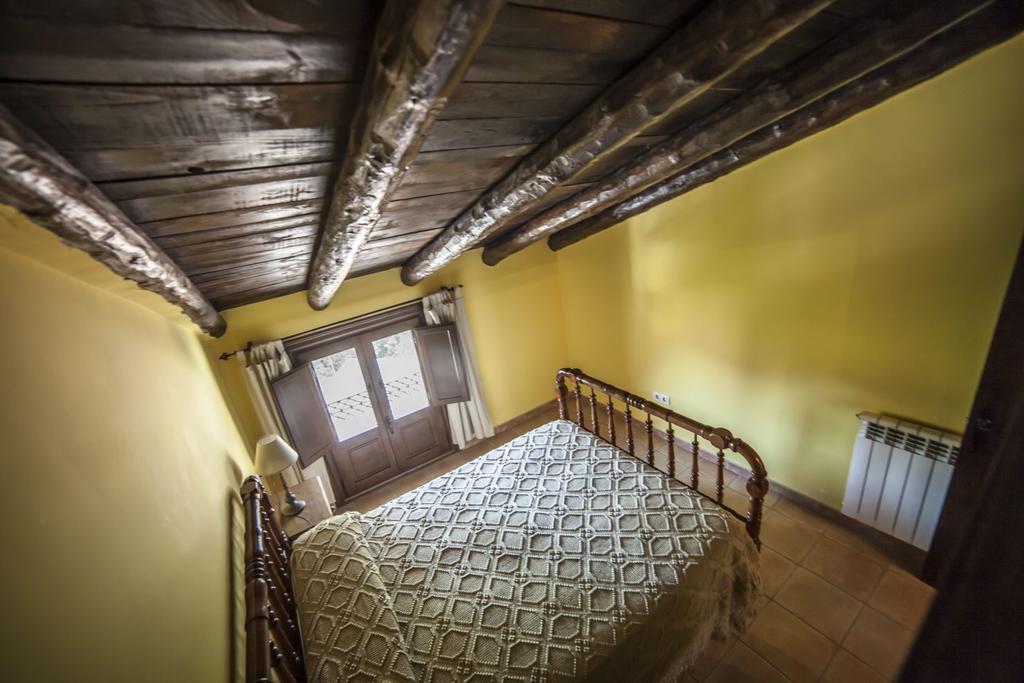 Apartamentos Cine Capicol Albarracín Esterno foto