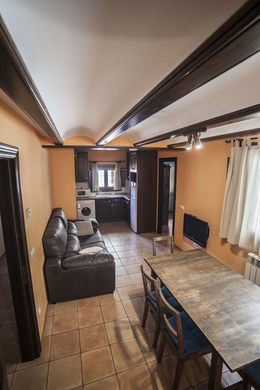 Apartamentos Cine Capicol Albarracín Esterno foto
